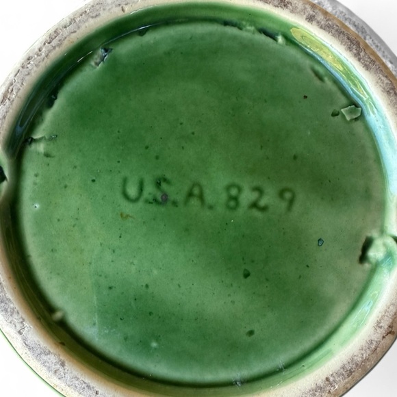 Vintage Shawnee Pottery Double Dove Green Vase Mid Century 1940s - Picture 3 of 5